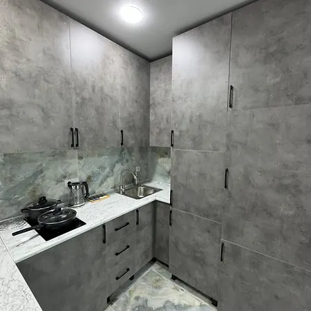 Tropical Garden Apartments Батуми Экстерьер фото